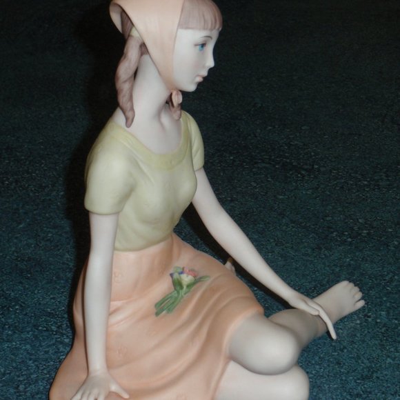 Laszio Ispanky Repose Girl In Orange Dress Collectible Figurine - CHRISTMAS GIFT - Picture 4 of 9